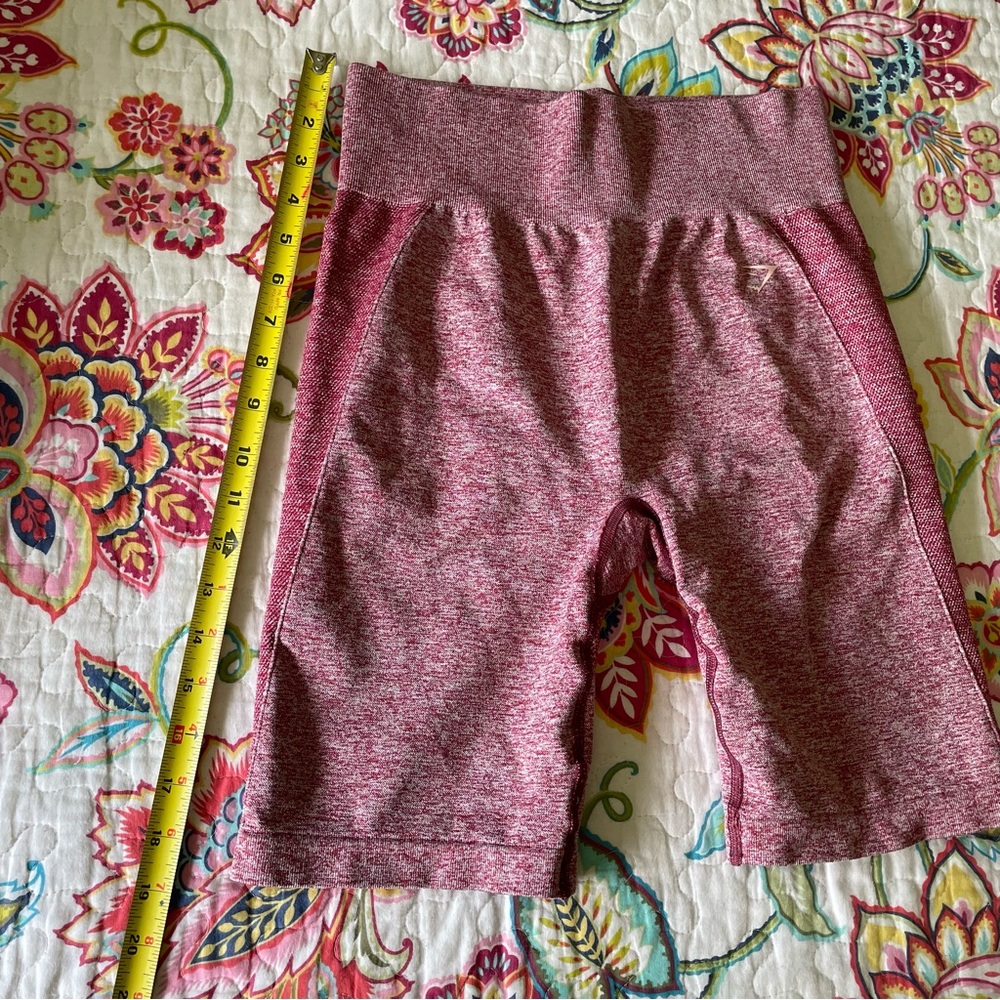 GymShark shorts - Picture 4 of 8